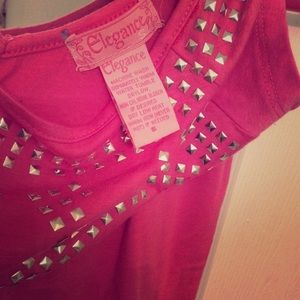Thin pink top